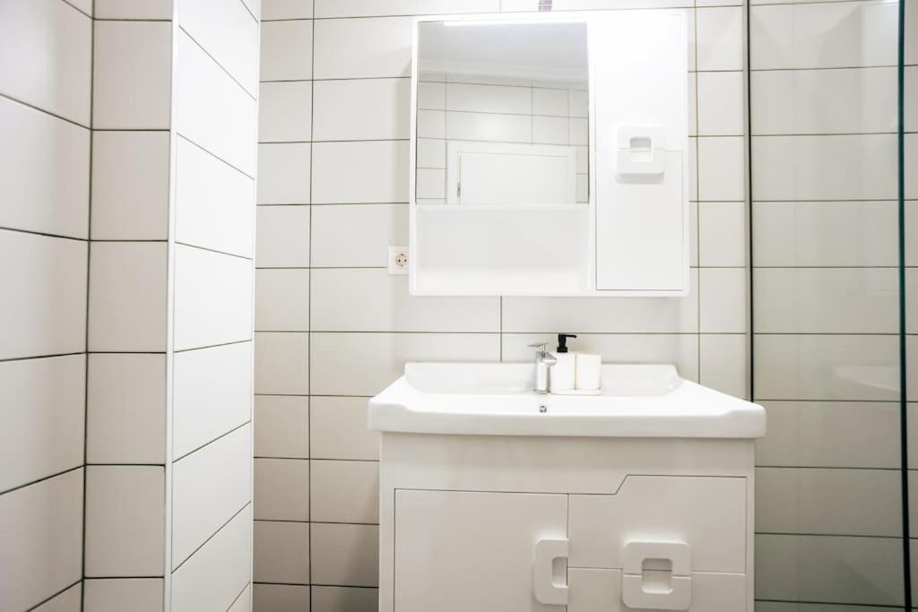 Cozy In The Heart Of Apartment Komotini